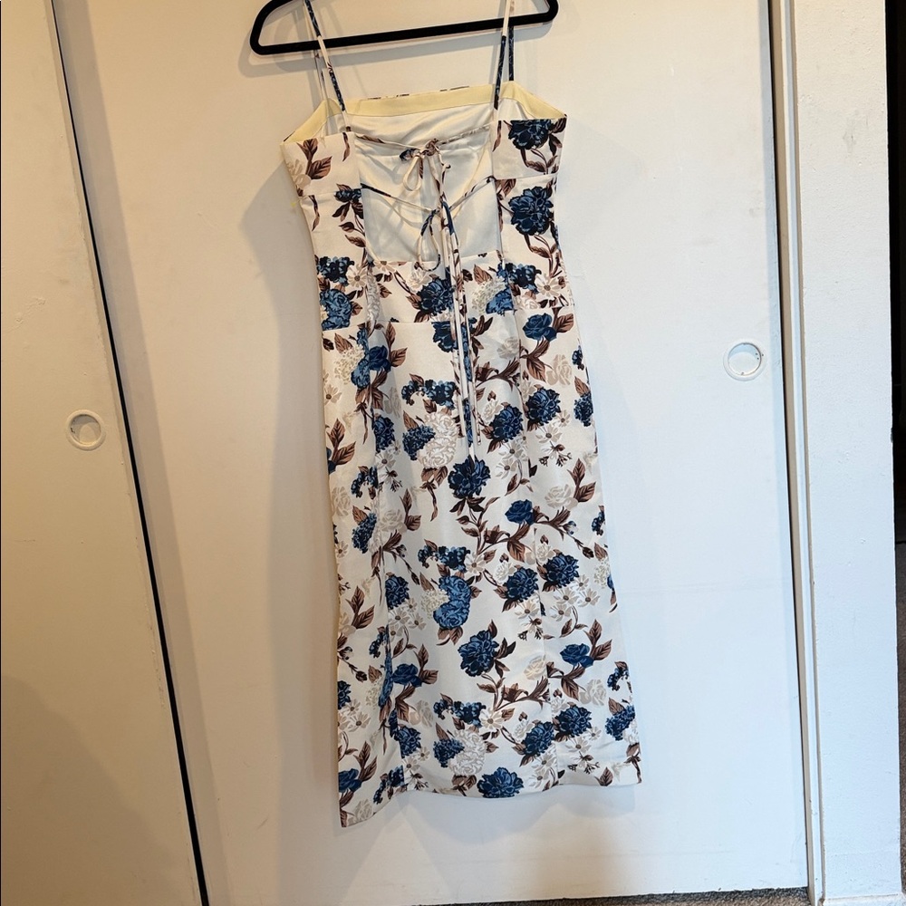 Tory Burch Cream and Blue Floral Backless Dress - Picture 5 of 16